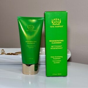 Tata Harper Regenerating Cleanser Daily Exfoliating Treatment